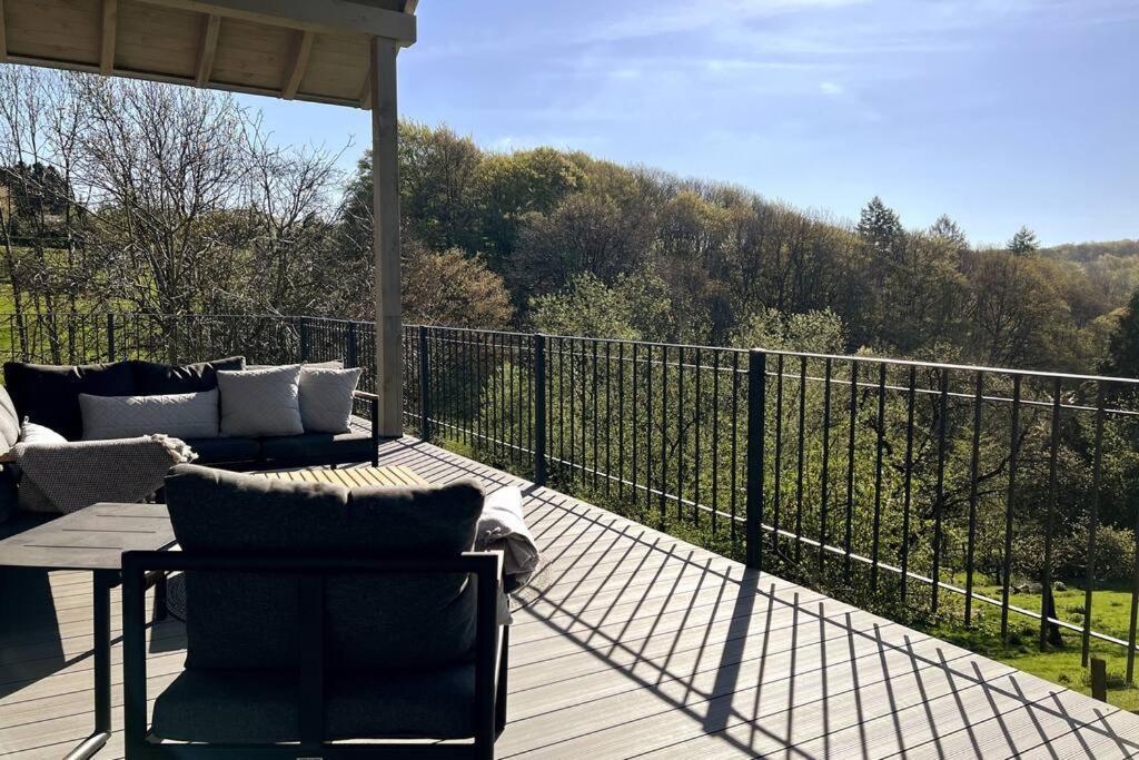Forest Retreat- Serene 160M2 With Forest Views Wermelskirchen Buitenkant foto