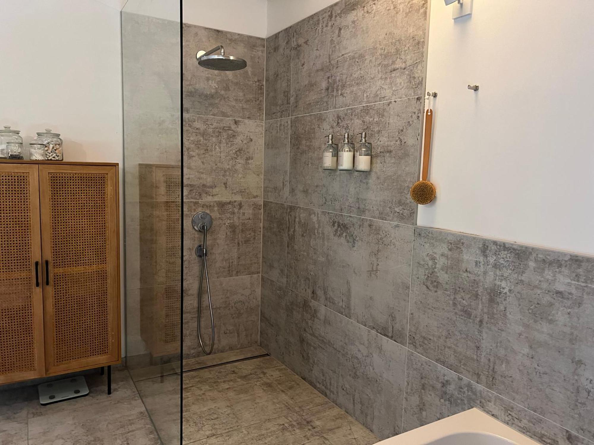 Forest Retreat- Serene 160M2 With Forest Views Wermelskirchen Buitenkant foto